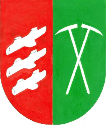 Červeno-zeleně polcený štít, vpravo tři šikmo položené ostrve nad sebou, každá o třech sucích, vlevo zkřížené špičáky, vše stříbrné. Znak Hejná