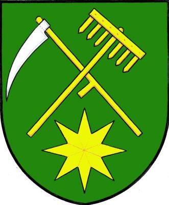 V zeleném štítě nad zlatou osmihrotou hvězdou kosmá stříbrná kosa na zlatém kosišti, šikmo přeložená zlatými hráběmi. Znak Komárov