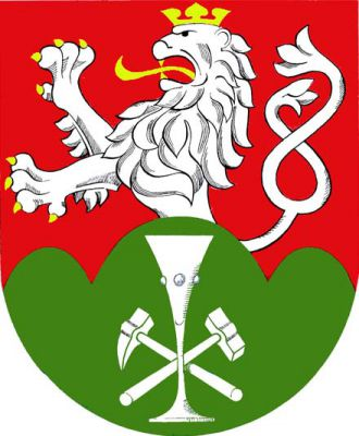 V červeném štítě ze zelené hůrky mezi dvěma černými vrchy vyrůstá stříbrný dvouocasý lev se zlatou korunou a zbrojí. V zelené hůrce křišťálový pohár s nálepy podložený zkříženými hornickými kladívky, vše stříbrné. Znak Košťany