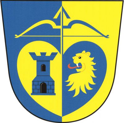 V modro-zlatě polceném štítě srdce, z něhož vyniká šíp podložený lukem, vše opačných barev. V pravé polovině srdce modrá věž s kvádrovaným soklem a cimbuřím, s branou a obloukovým oknem, obojí černé. V levé polovině srdce zlatá lví hlava s krkem. Znak Lovčovice