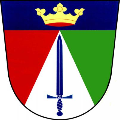 V červeno-zeleně polceném štítě pod modrou hlavou se zlatou korunou stříbrný hrot, v něm vztyčený modrý meč. Znak Luštěnice