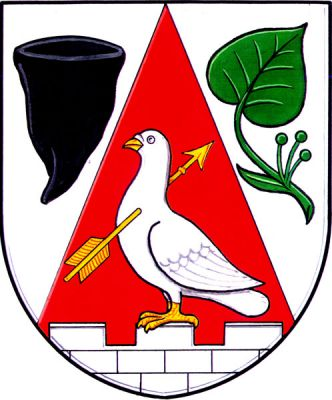 Ve stříbrném štítě červený hrot, v něm na stříbrné kvádrované zdi s cimbuřím stojí stříbrná holubice se zlatou zbrojí, prostřelená zespodu šikmo zlatým šípem. Hrot je provázen vpravo černou kápí a vlevo zeleným lipovým listem na stonku. Znak Pavlínov