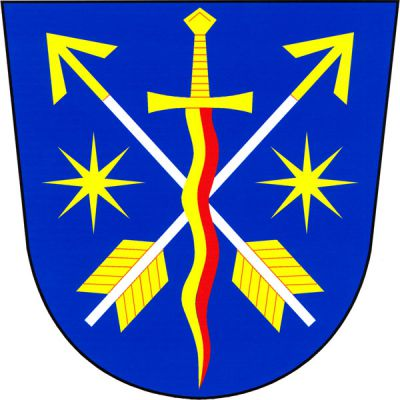 V modrém štítě postavený zlato-červeně polcený plamenný meč se zlatým jílcem, podložený dvěma zkříženými stříbrnými šípy se zlatými hroty a opeřením, provázenými dvěma zlatými osmihrotými hvězdami. Znak Postřelmůvek