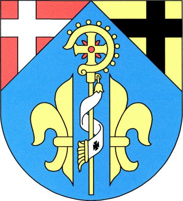 V červeno - zlatě polceném štítě zvýšený modrý hrot provázený vpravo stříbrným, vlevo černým heroldským křížem. V něm mezi rozpolcenou zlatou lilií zlatá berla obtočená stříbrným sudariem se zlatým třepením a černým křížkem. Znak Přehýšov