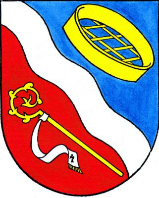 V modro-červeně kosmým stříbrným vlnitým břevnem děleném štítě nahoře kosmo položené zlaté síto, dole kosmo položená zlatá berla závitem nahoru se stříbrným sudariem. Znak Rokytnice nad Rokytnou