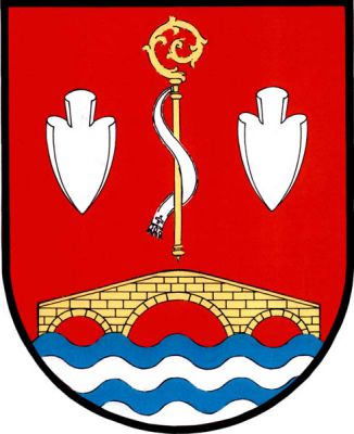 V červeném štítě vyniká z třikrát modro stříbrně vlnitě dělené paty zlatý kvádrovaný most se třemi oblouky, prostřední větší, nad ním zlatá berla se stříbrným sudariem, provázená dvěma čelně postavenými stříbrnými radlicemi. Znak Sobčice