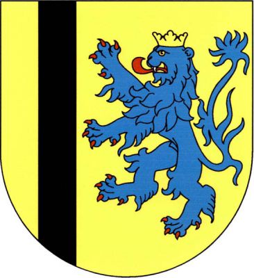 Ve zlatém štítě s černým kůlem vpravo modrý korunovaný lev s červenou zbrojí. Znak Svijany