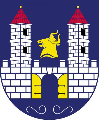 V modrém štítě stříbrná kvádrovaná hradba se čtyřmi stínkami, s otevřenou branou se zlatými vraty a černým kováním. Z hradby vynikají dvě pootočené čtyřhranné dvoupatrové věže, každá se dvěma černými okny nad sebou v levé části. Věže mají červené stanové střechy se zlatými makovicemi, mezi věžemi zlatá hlava tura domácího s krkem. Znak Svitavy