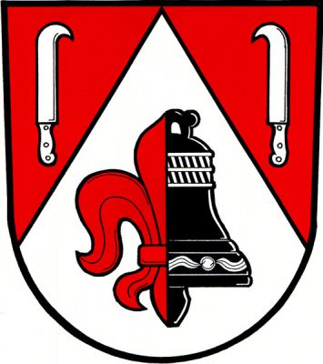 V červeném štítě stříbrný hrot provázený dvěma přivrácenými stříbrnými vinařskými noži. V něm půl červené lilie přiléhající k polovině černého zvonu. Znak Uhlířov